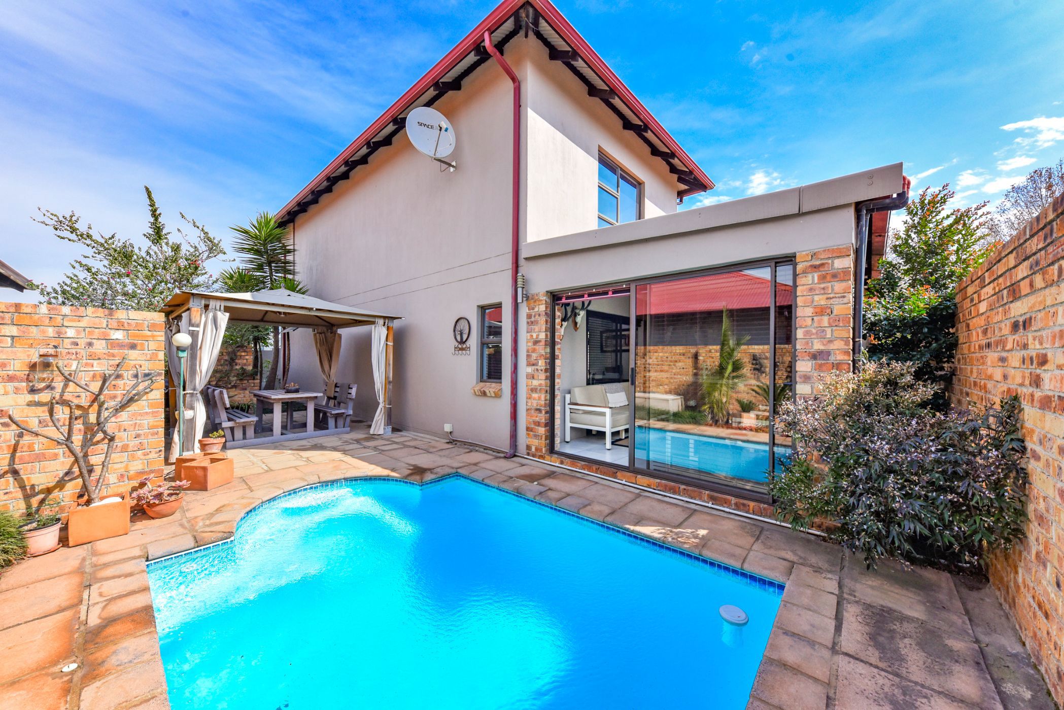 House for sale in Cedar Creek - FW1710743