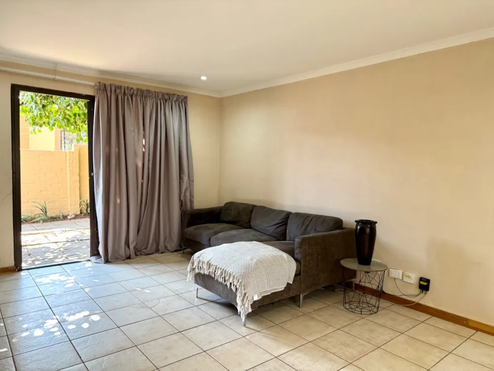 Townhouse sold in Langenhovenpark - 1BX1702991 Townhouse sold in Langenhovenpark - 1BX1702991