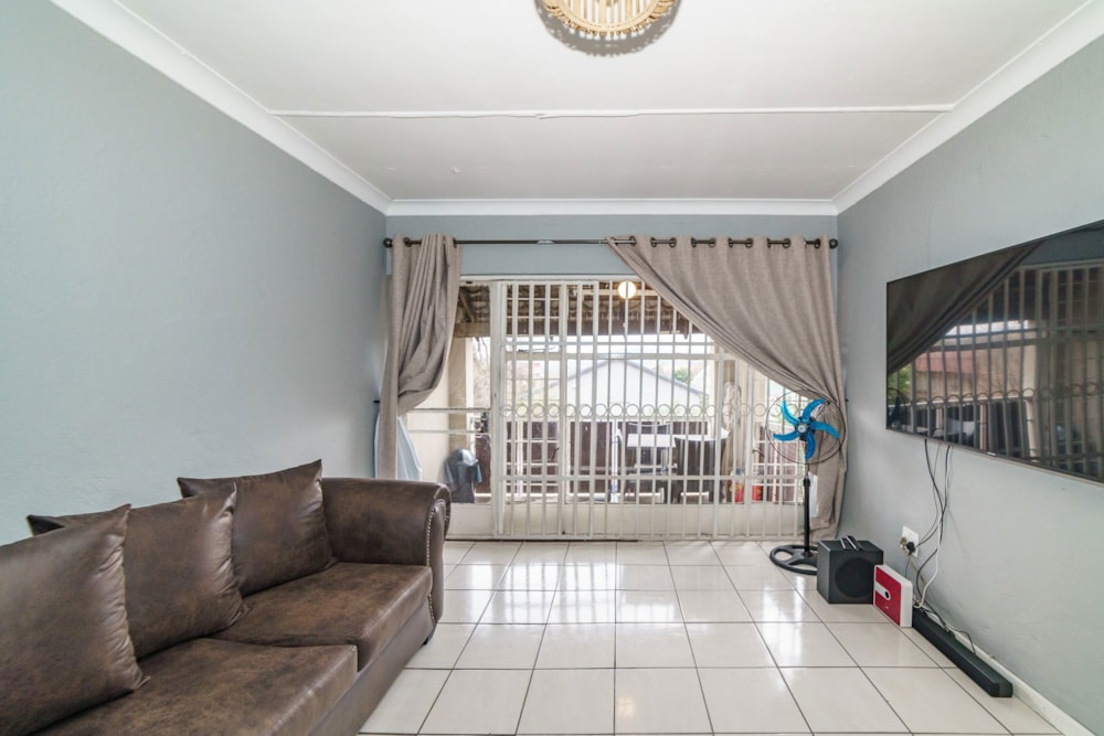 Apartment for sale in Fontainebleau - RAN1711703 Apartment for sale in Fontainebleau - RAN1711703