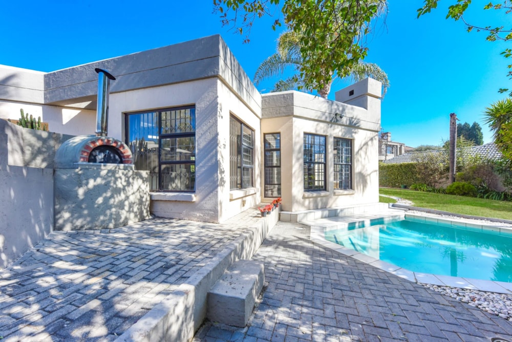 Cluster sold in Sunninghill Gardens - FW1711072 Cluster sold in Sunninghill Gardens - FW1711072