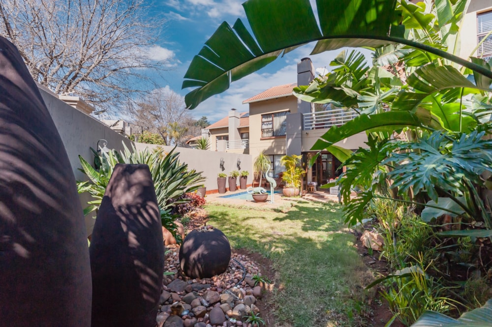 Townhouse for sale in Bedfordview - BED1713615