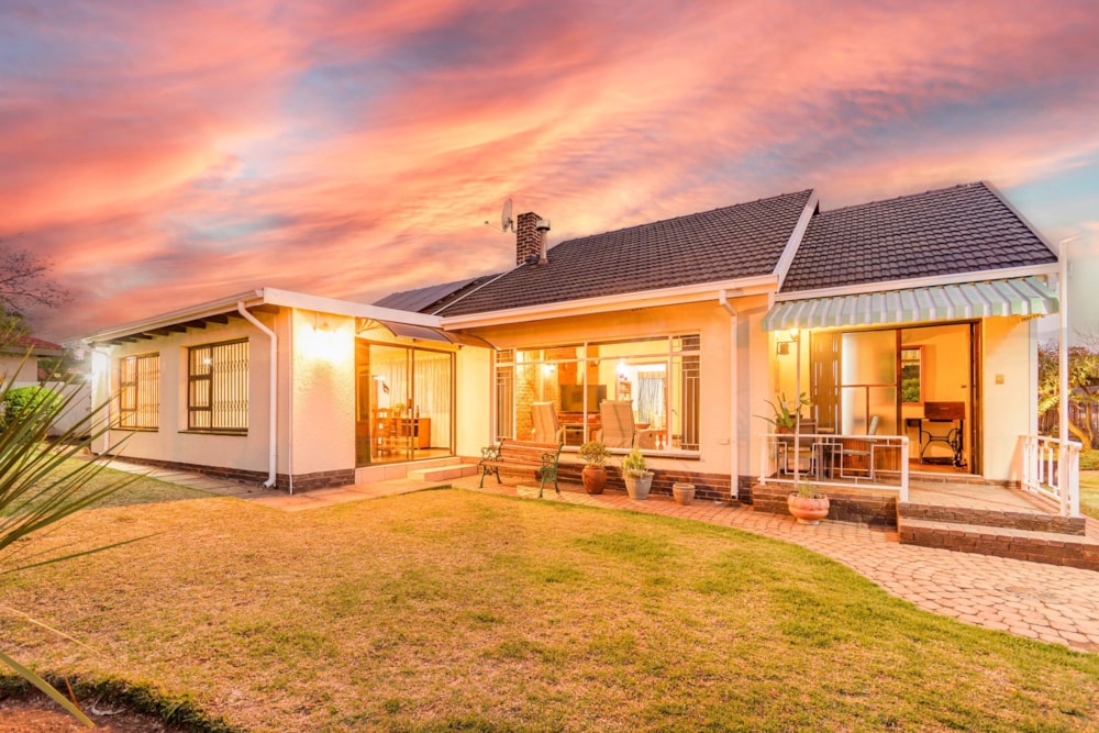 House for sale in Farrarmere - EN1711953 House for sale in Farrarmere - EN1711953