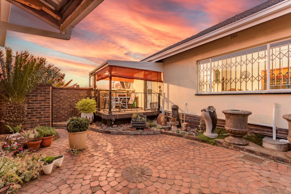 House for sale in Farrarmere - EN1711953 House for sale in Farrarmere - EN1711953