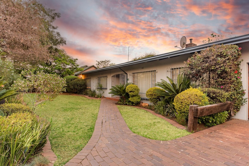 House for sale in Farrarmere - EN1709790 House for sale in Farrarmere - EN1709790