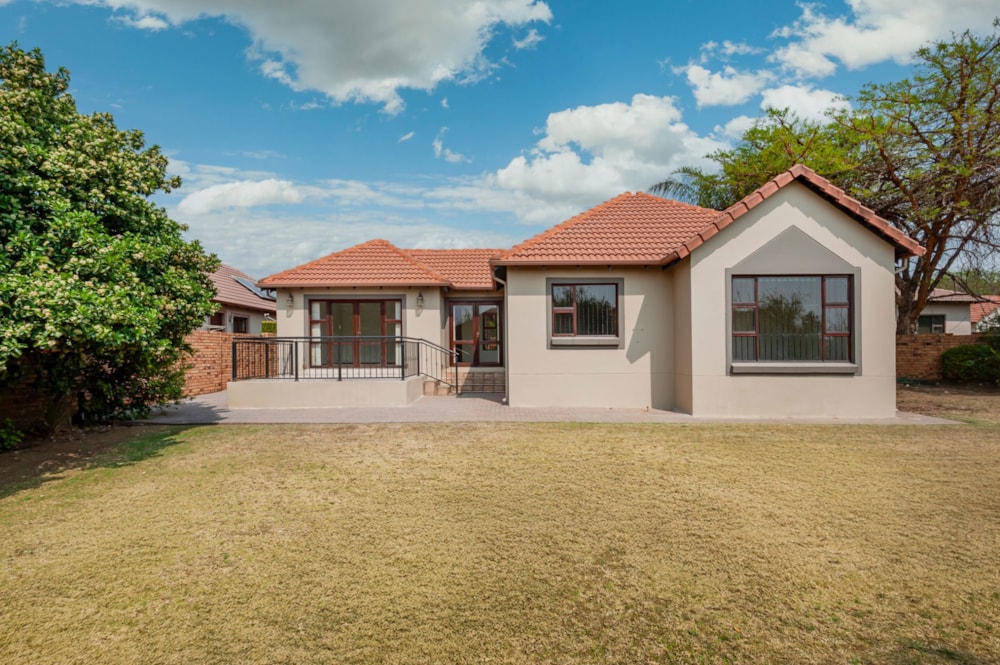 House for sale in Greenstone Hill - BED1714583 House for sale in Greenstone Hill - BED1714583