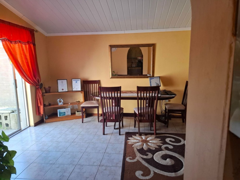 House for sale in Westridge, Mitchells Plain - 1MN1714451 House for sale in Westridge, Mitchells Plain - 1MN1714451