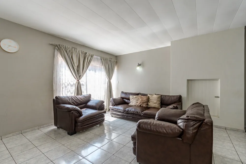Apartment sold in Benoni - EN1714304 Apartment sold in Benoni - EN1714304