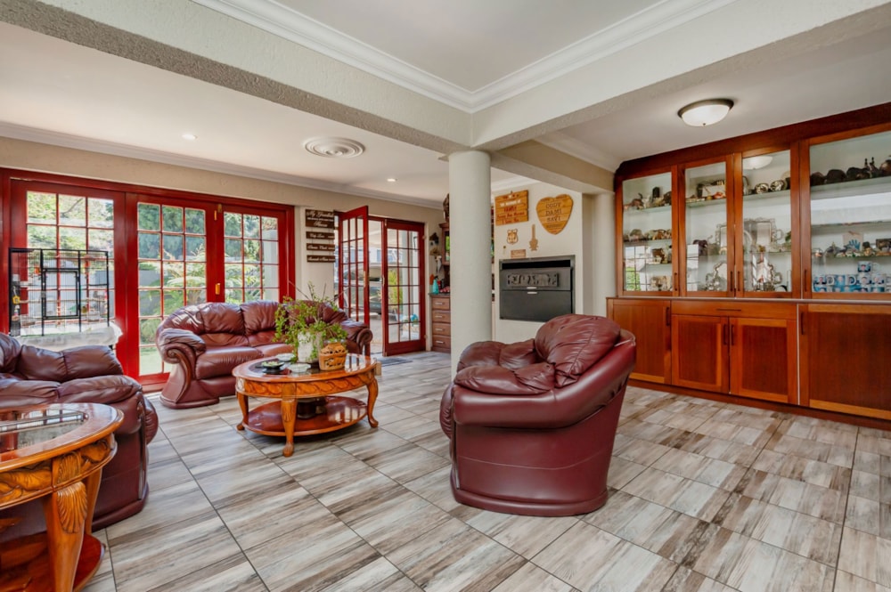 Security estate home for sale in Dowerglen Ext 3 - BED1714397