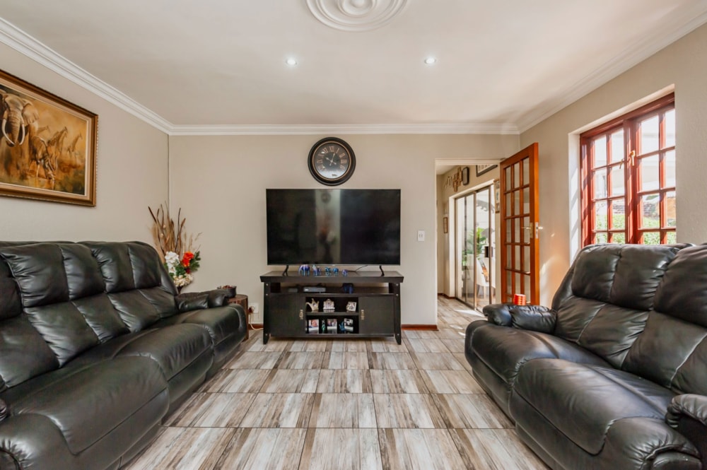 Security estate home for sale in Dowerglen Ext 3 - BED1714397 Security estate home for sale in Dowerglen Ext 3 - BED1714397