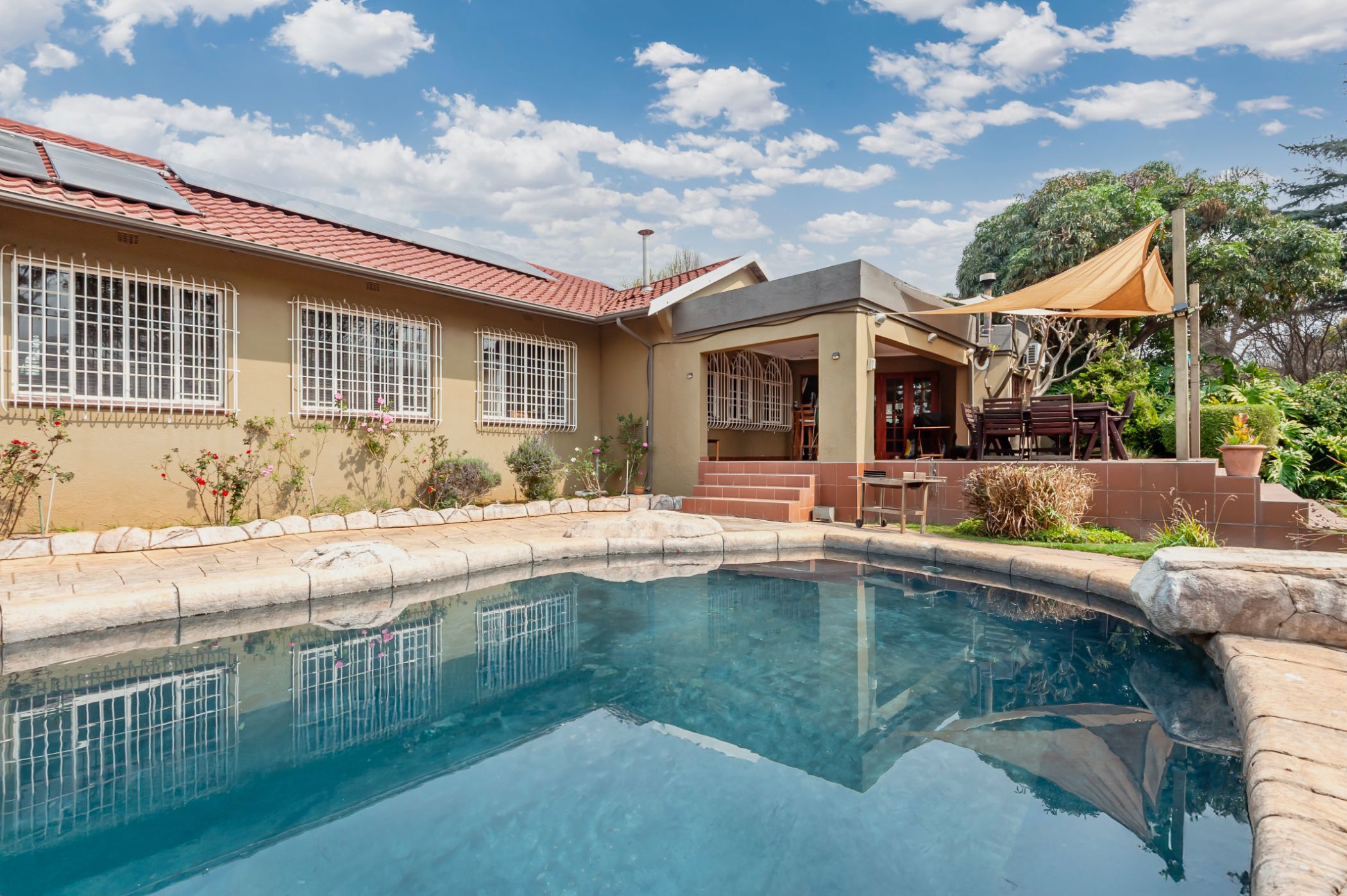 House for sale in Northcliff, Johannesburg - RAN1711135