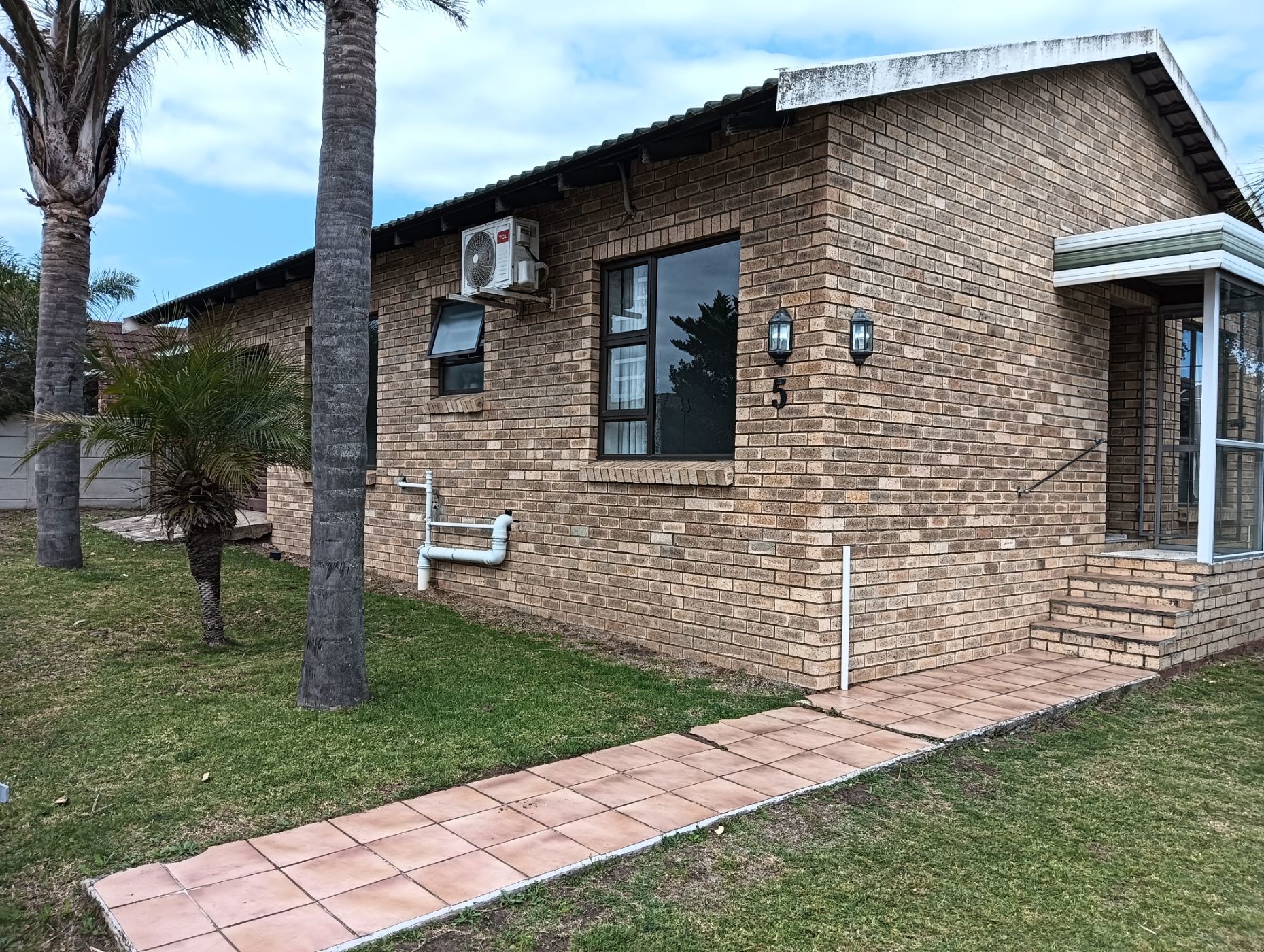 House for sale in Aston Bay - 1JF1713929