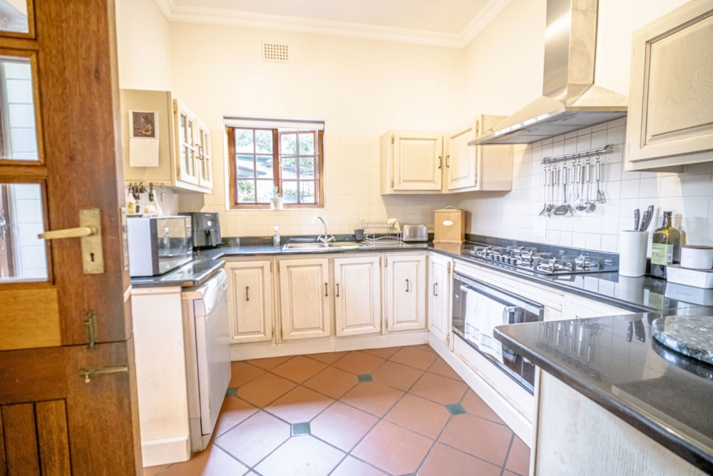 House for sale in Menlo Park - PT1715110 House for sale in Menlo Park - PT1715110