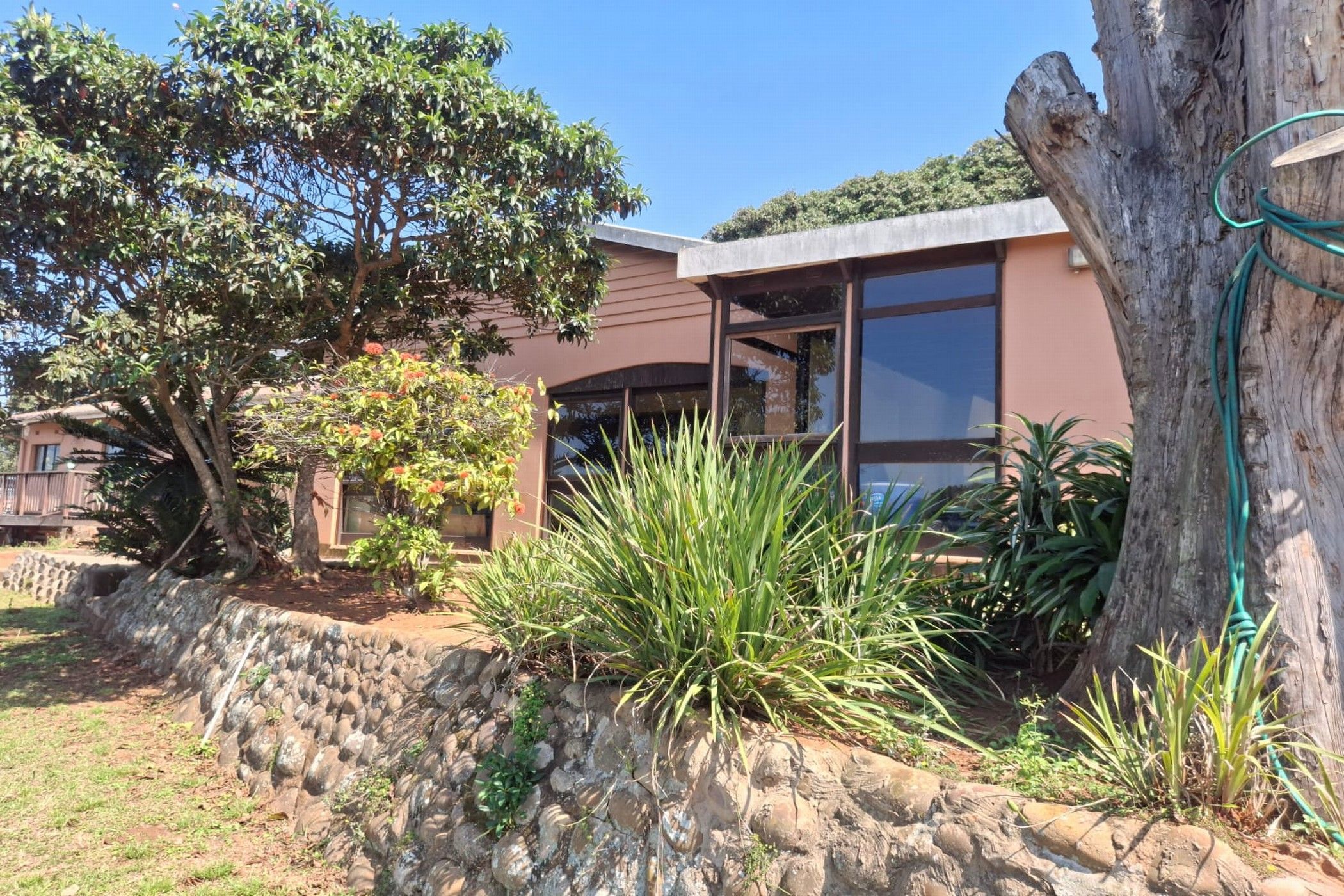 House for sale in Amanzimtoti - 1WB1714706