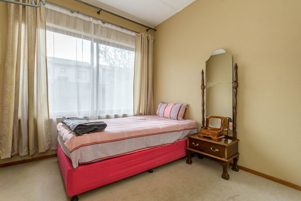 Apartment for sale in Honeydew, Randburg - RAN1712724