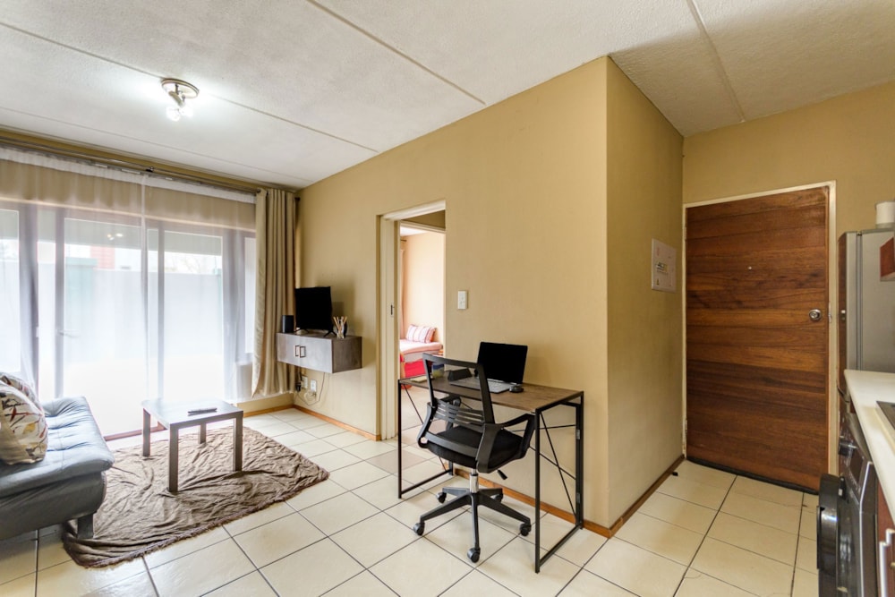 Apartment for sale in Honeydew, Randburg - RAN1712724