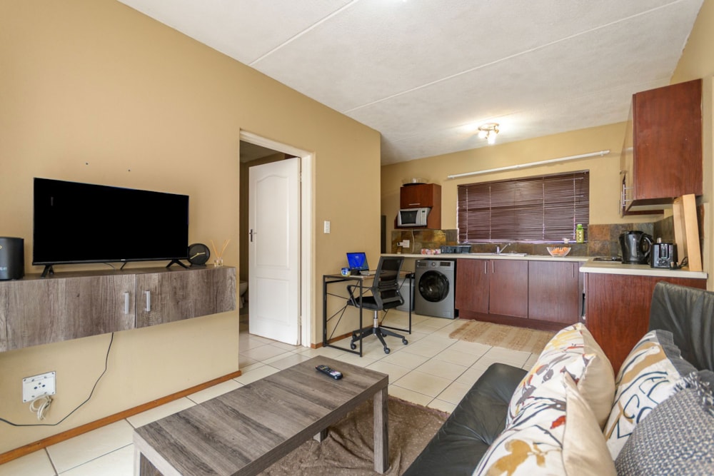 Apartment for sale in Honeydew, Randburg - RAN1712724