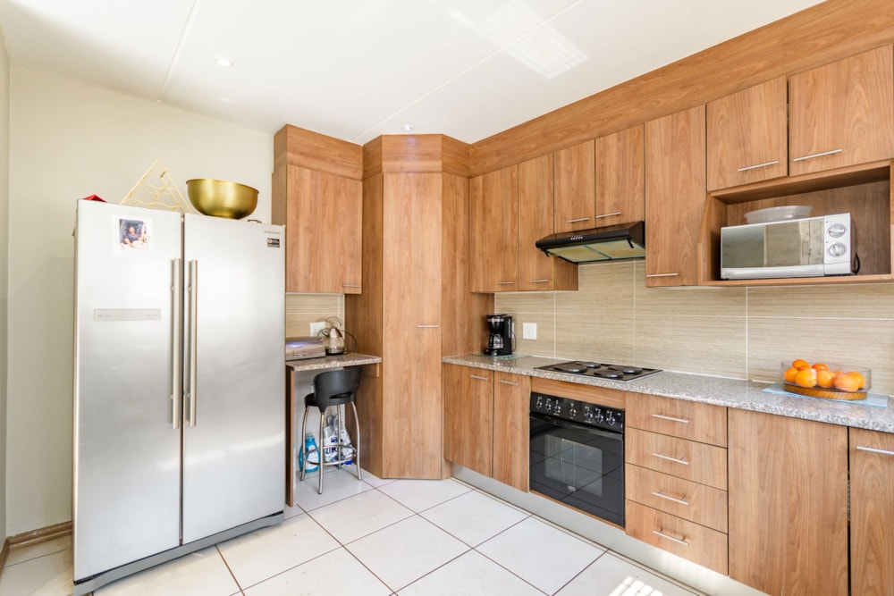 Townhouse for sale in Honeydew Manor - RAN1712861