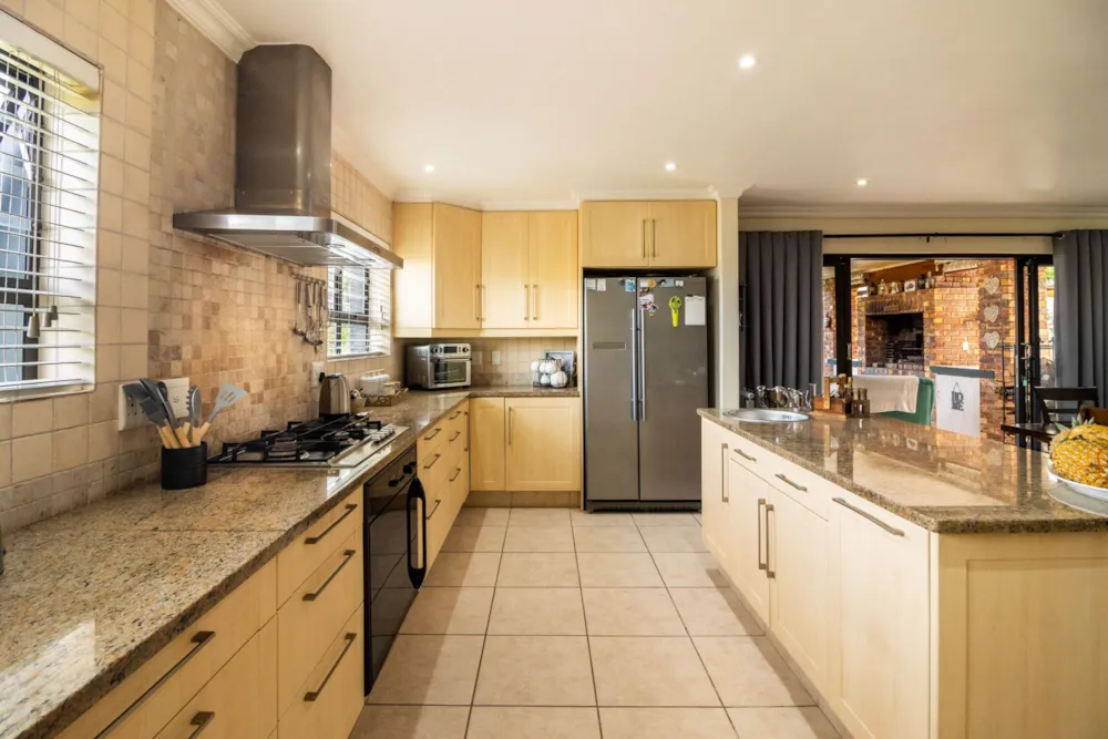 House sold in Knysna Heights - 1KG1715303 House sold in Knysna Heights - 1KG1715303