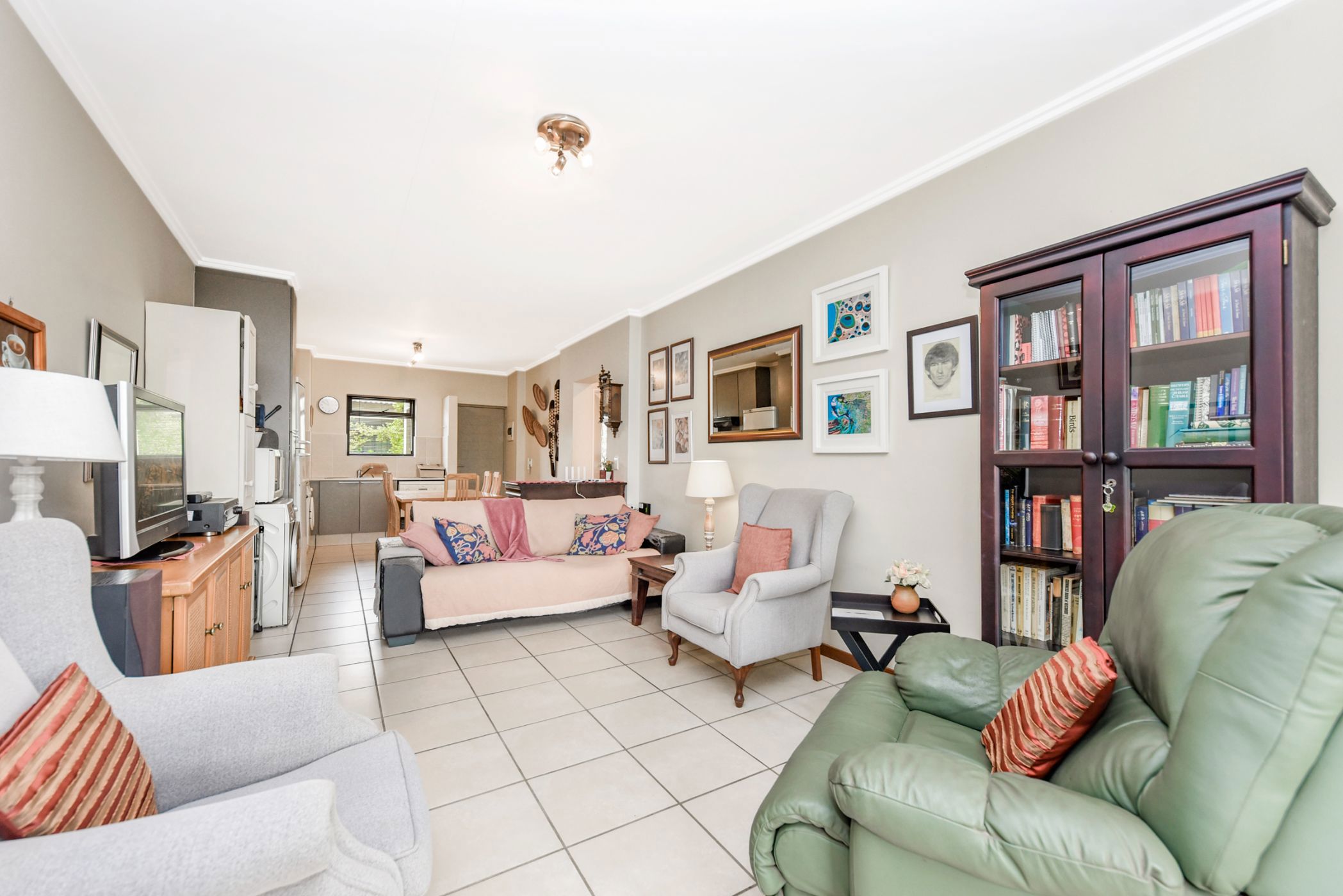 Apartment for sale in Broadacres - FW1716304