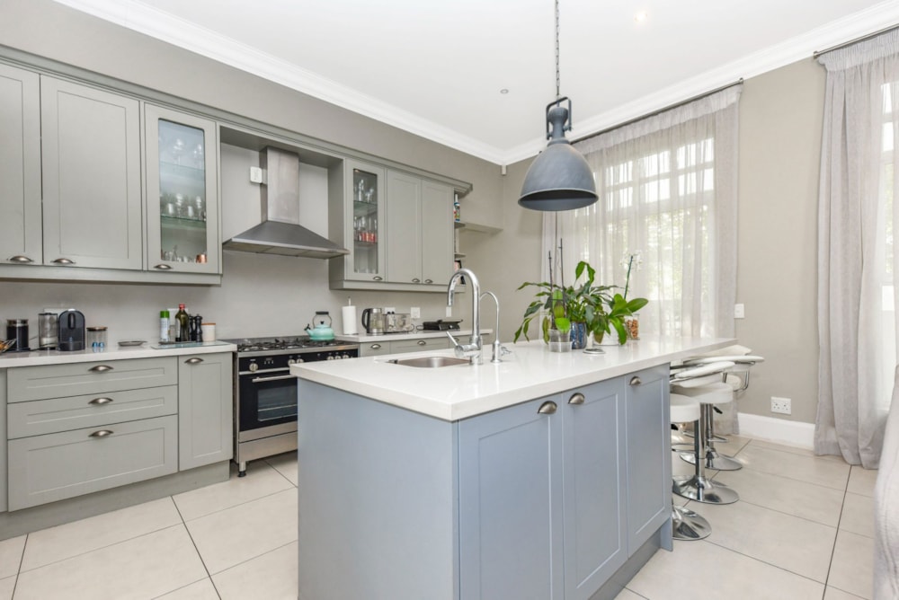 Townhouse for sale in Fourways Area - FW1714321 Townhouse for sale in Fourways Area - FW1714321