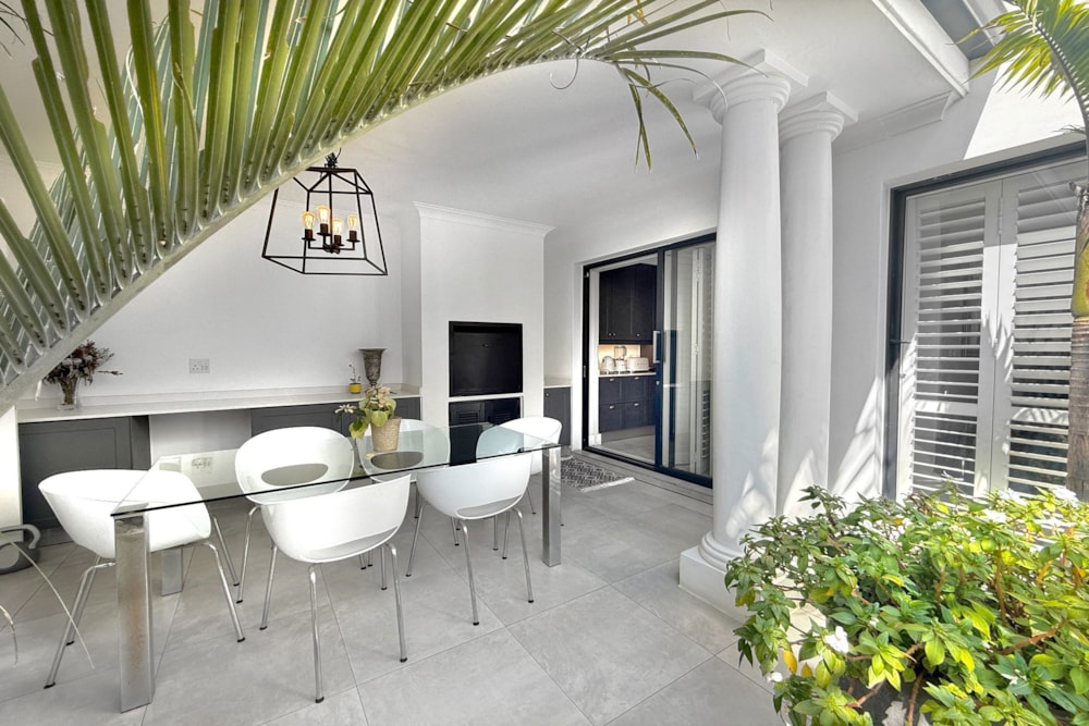 Apartment for sale in Hyde Park, Sandton - HP1713823