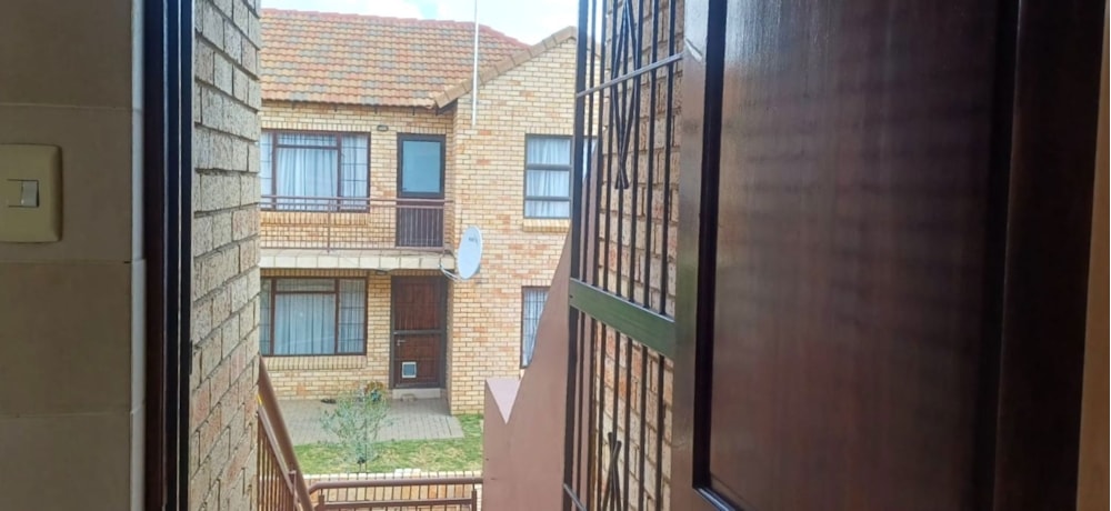 Townhouse for sale in Wilgehof - 1BX1716153