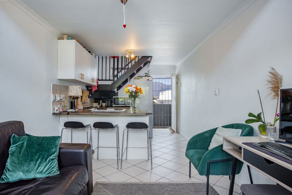 Apartment sold in Paarl North - TK1714688 Apartment sold in Paarl North - TK1714688