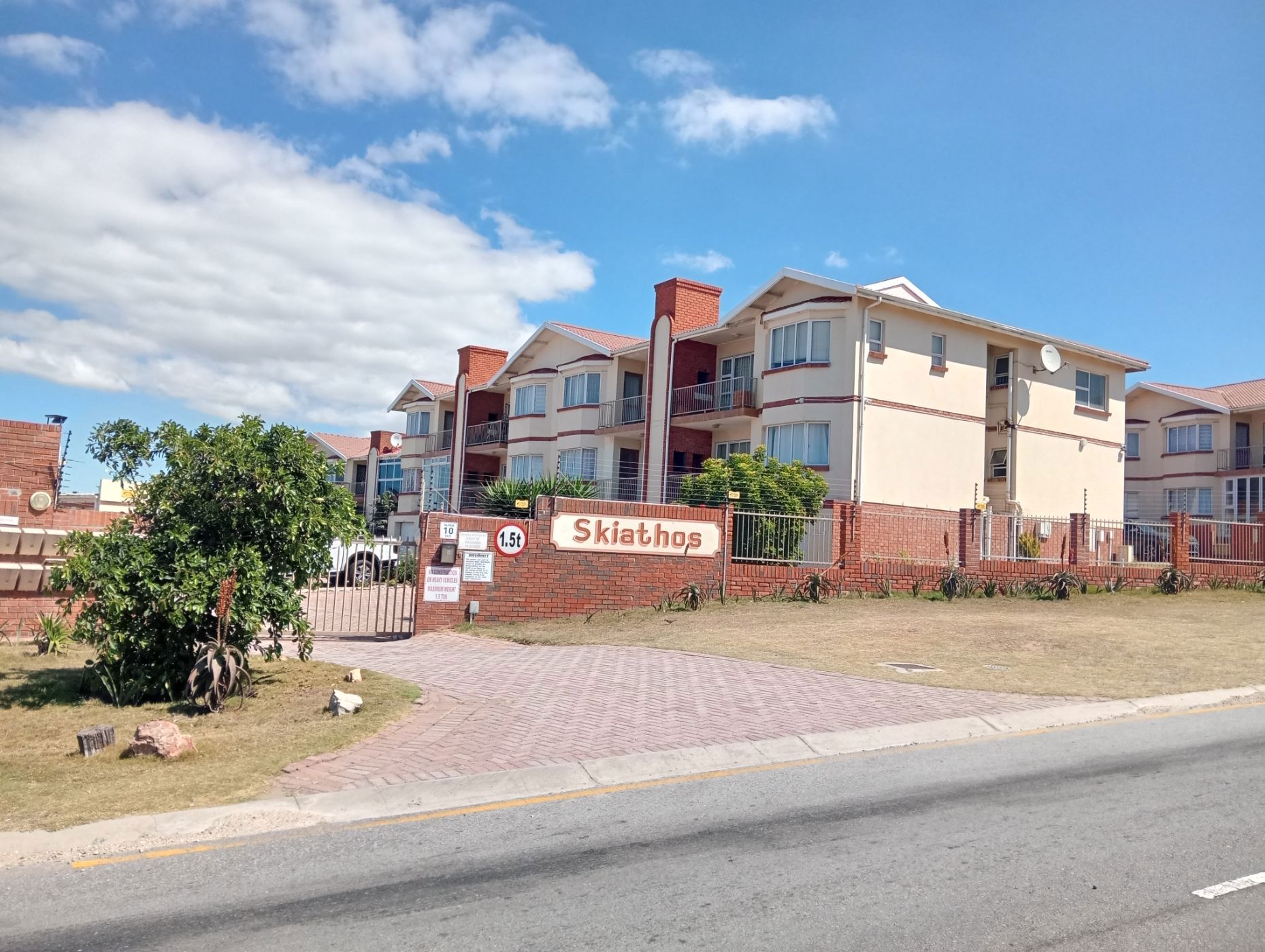 Apartment for sale in Bluewater Bay, Port Elizabeth, Gqeberha - 1PLZ1608084