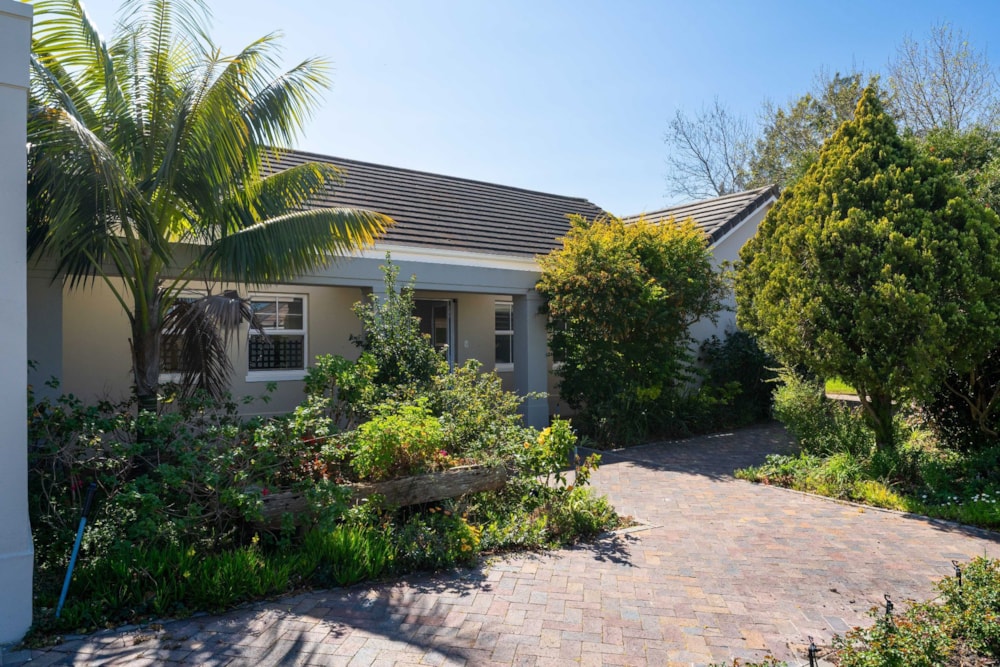 Retirement home for sale in Helderberg Village - SW1714186 Retirement home for sale in Helderberg Village - SW1714186
