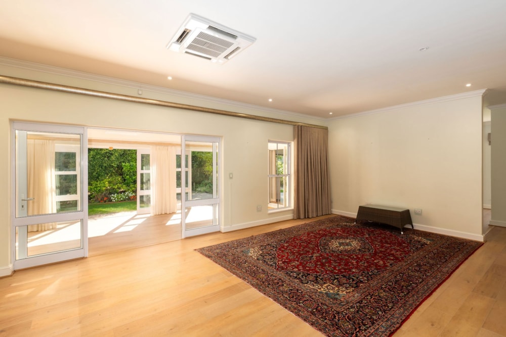 Retirement home for sale in Helderberg Village - SW1714186 Retirement home for sale in Helderberg Village - SW1714186