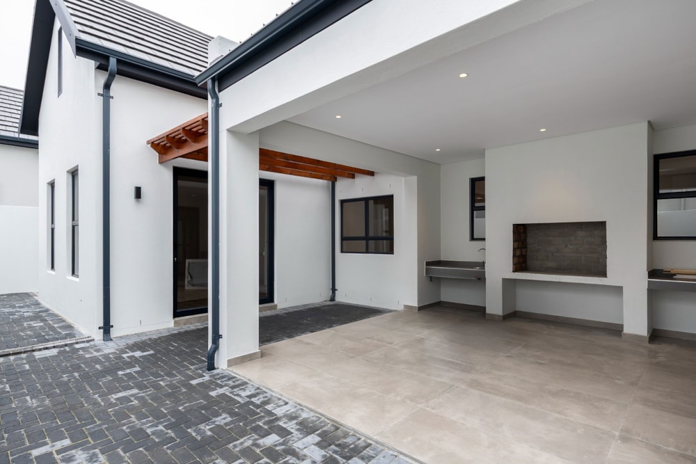 House sold in Sitari Country Estate - SW1719229