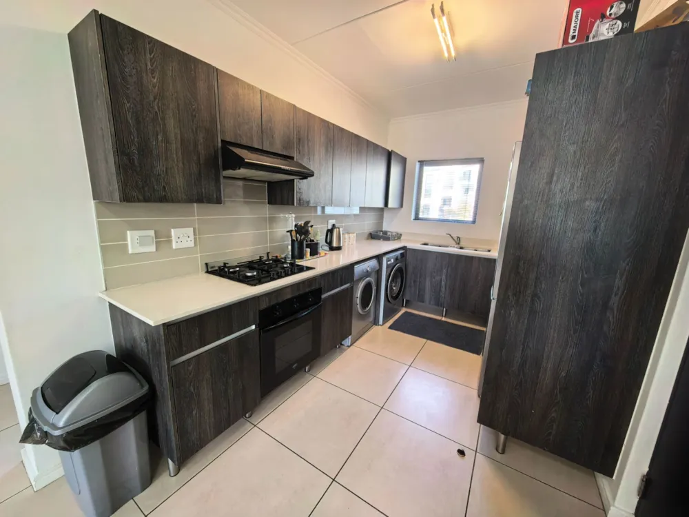 Apartment to rent in Somerset West - SWL1753928