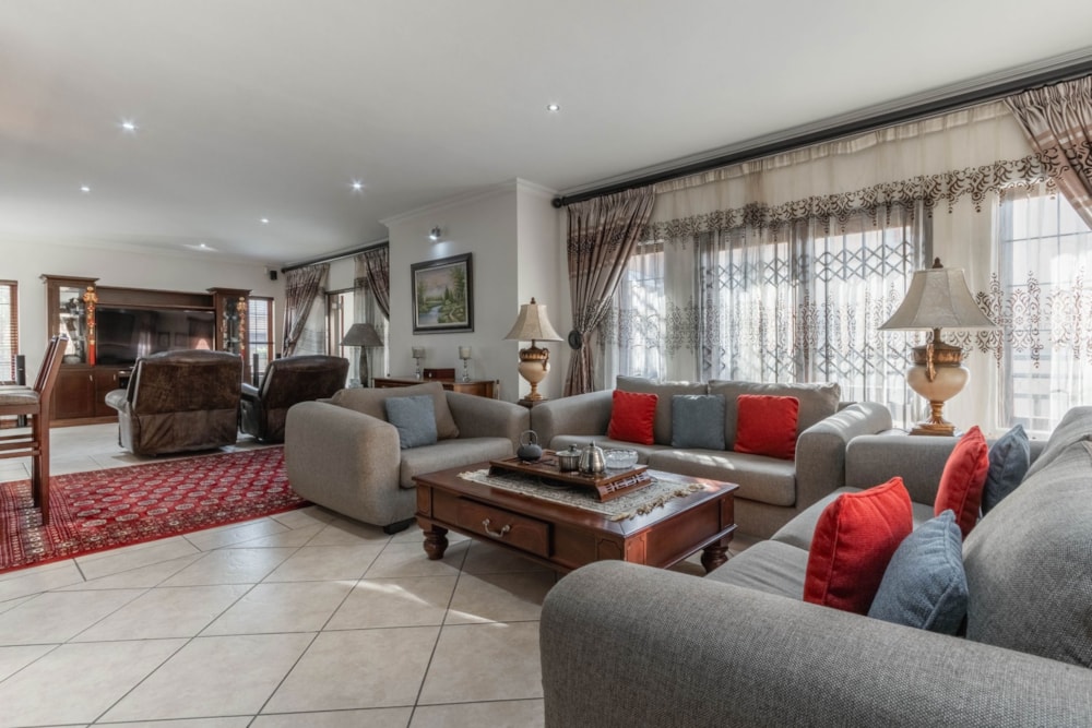 Double-storey cluster for sale in Hughes - BOK1713555 Double-storey cluster for sale in Hughes - BOK1713555