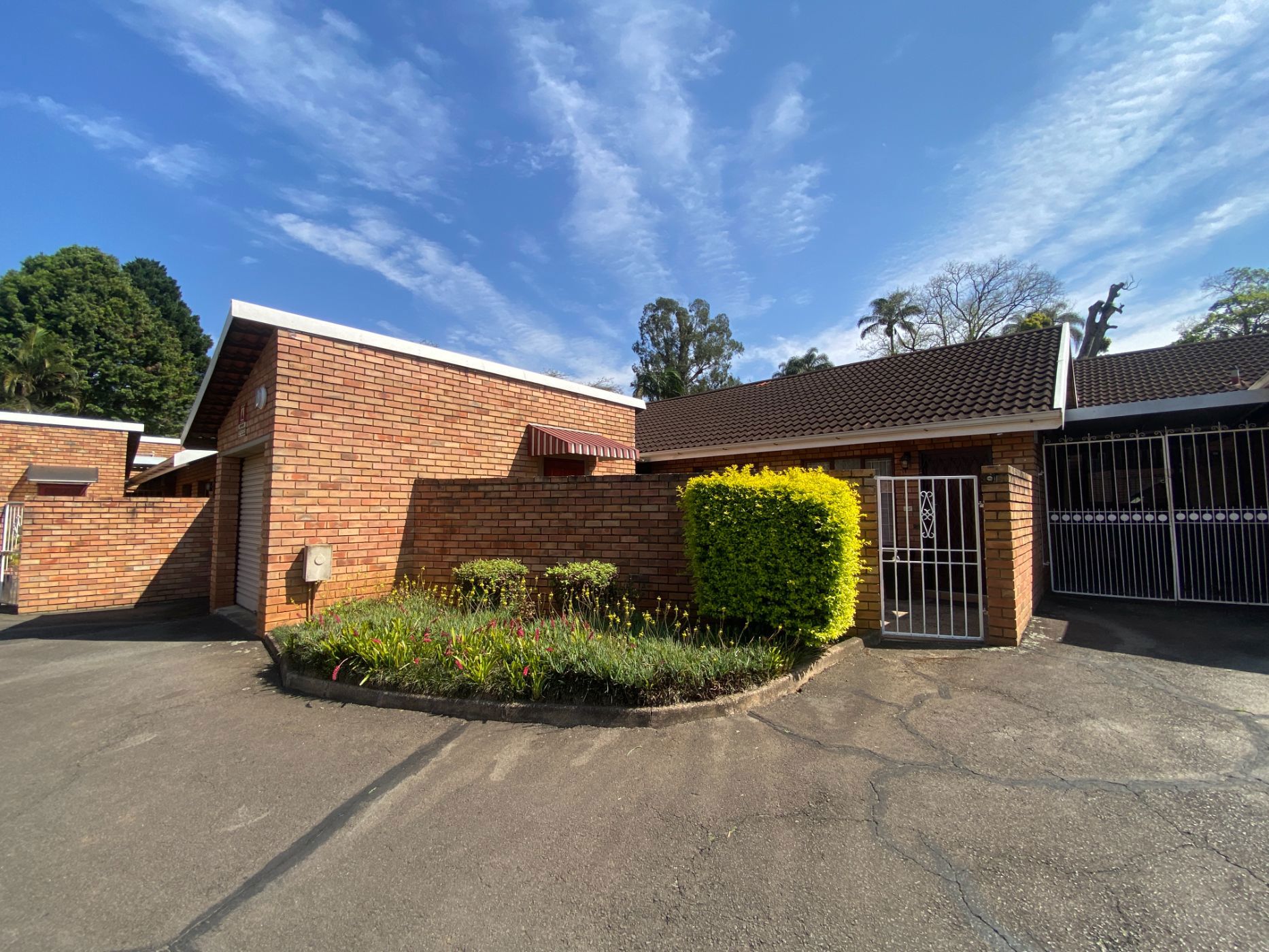 Townhouse for sale in Montrose - 1PM1714966