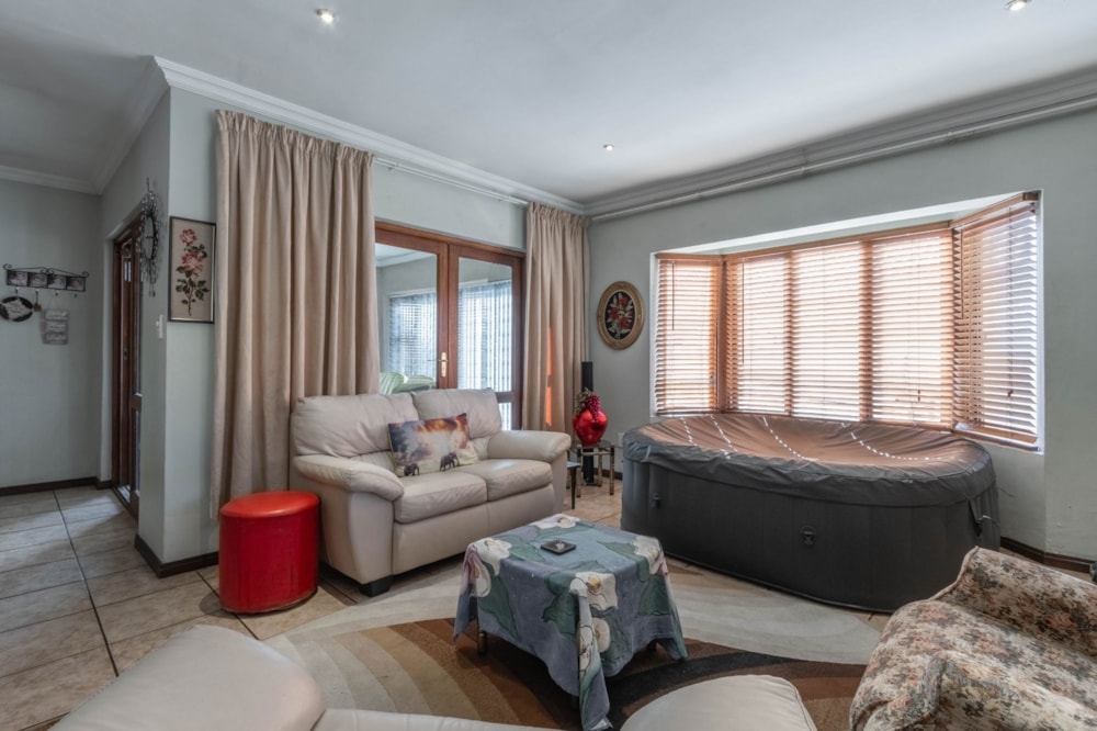 Cluster for sale in Hughes - BOK1713355 Cluster for sale in Hughes - BOK1713355