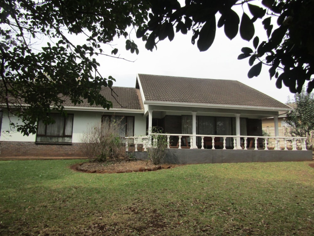 House for sale in Hayfields - 1PM1715842