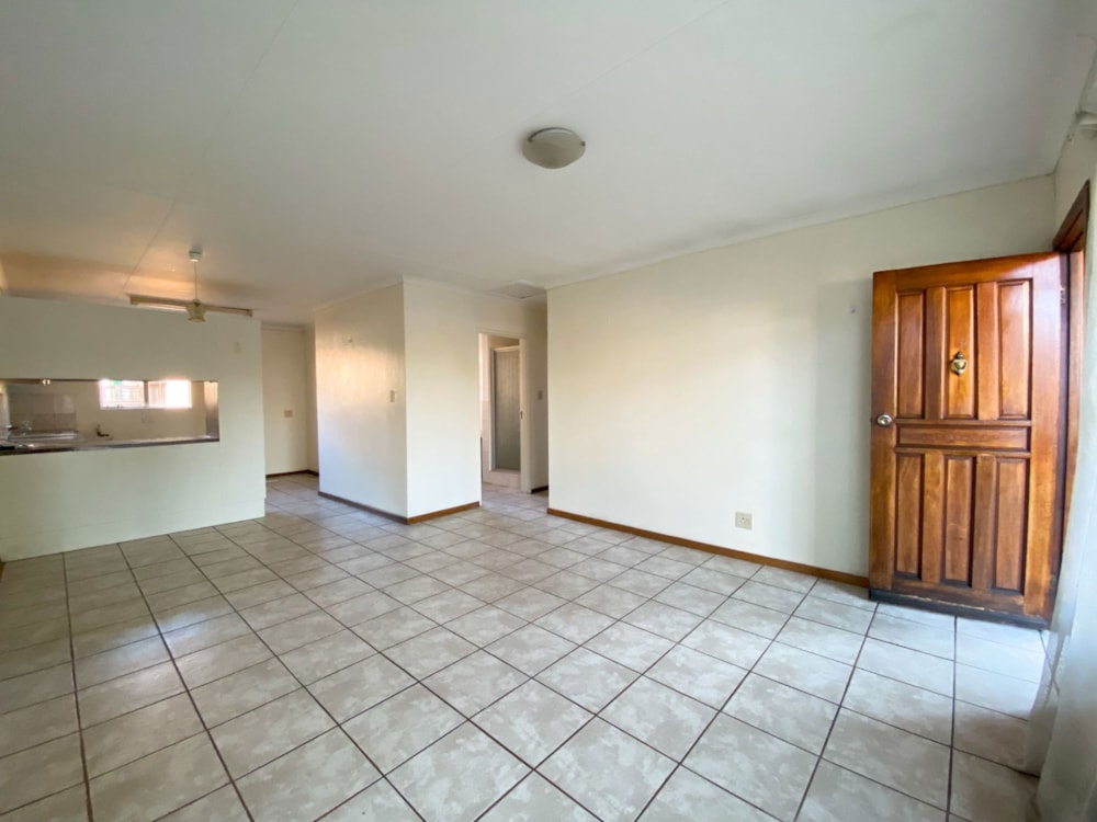 Townhouse for sale in Uitsig, Bloemfontein - 1BX1713654