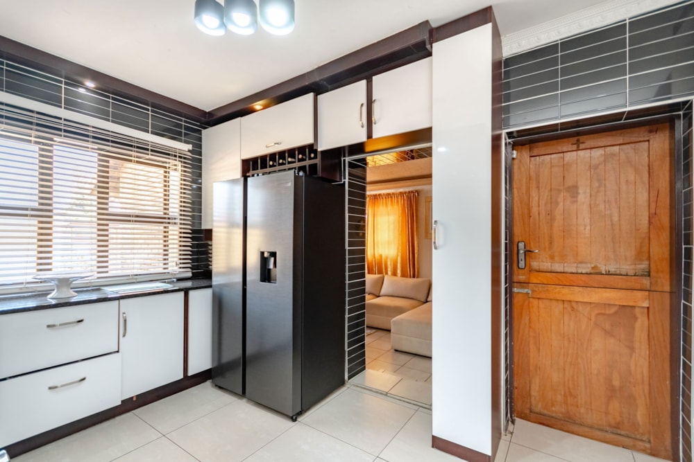 House for sale in Birch Acres - KTP1714259 House for sale in Birch Acres - KTP1714259