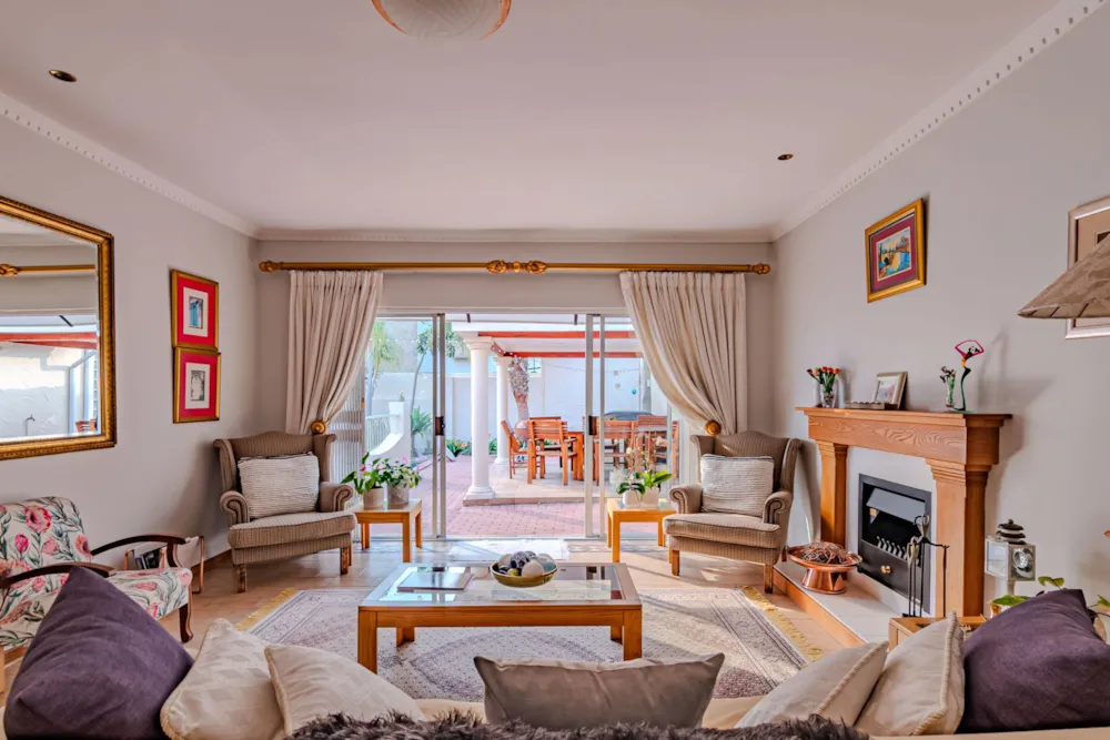 Double-storey house for sale in Waterkloof Ridge - PT1714566