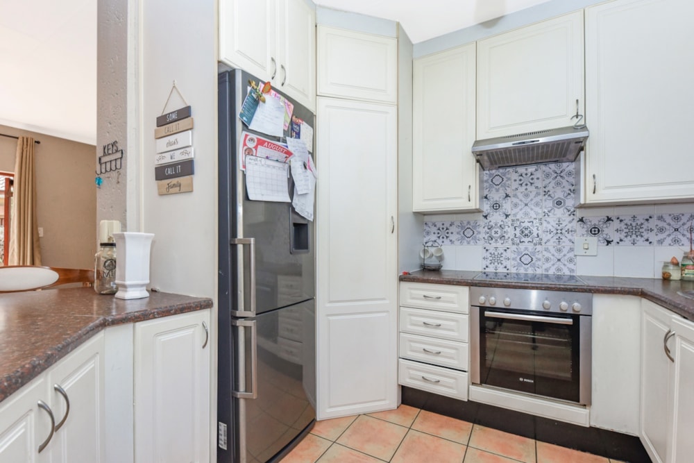 Townhouse for sale in Douglasdale - FW1715173 Townhouse for sale in Douglasdale - FW1715173