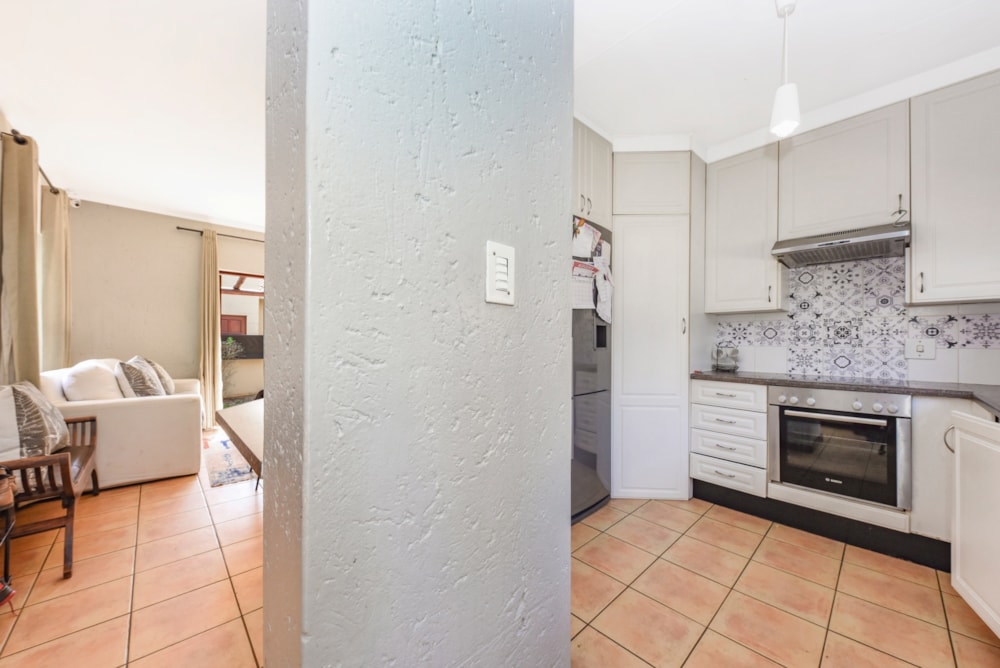 Townhouse for sale in Douglasdale - FW1715173 Townhouse for sale in Douglasdale - FW1715173