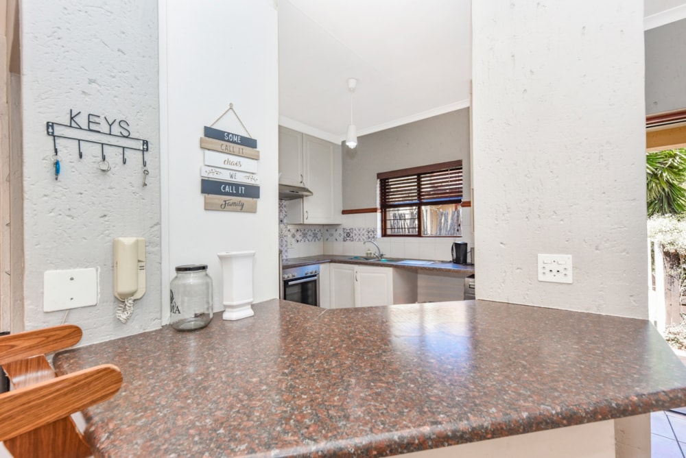 Townhouse for sale in Douglasdale - FW1715173 Townhouse for sale in Douglasdale - FW1715173