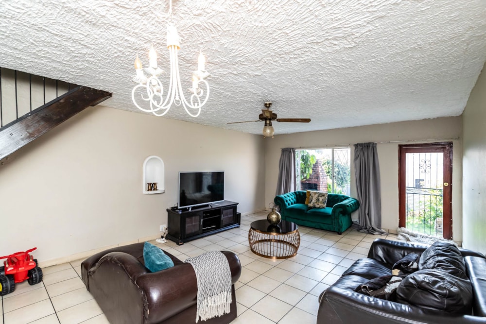 Townhouse for sale in Cambridge West - 1EZ1713533 Townhouse for sale in Cambridge West - 1EZ1713533