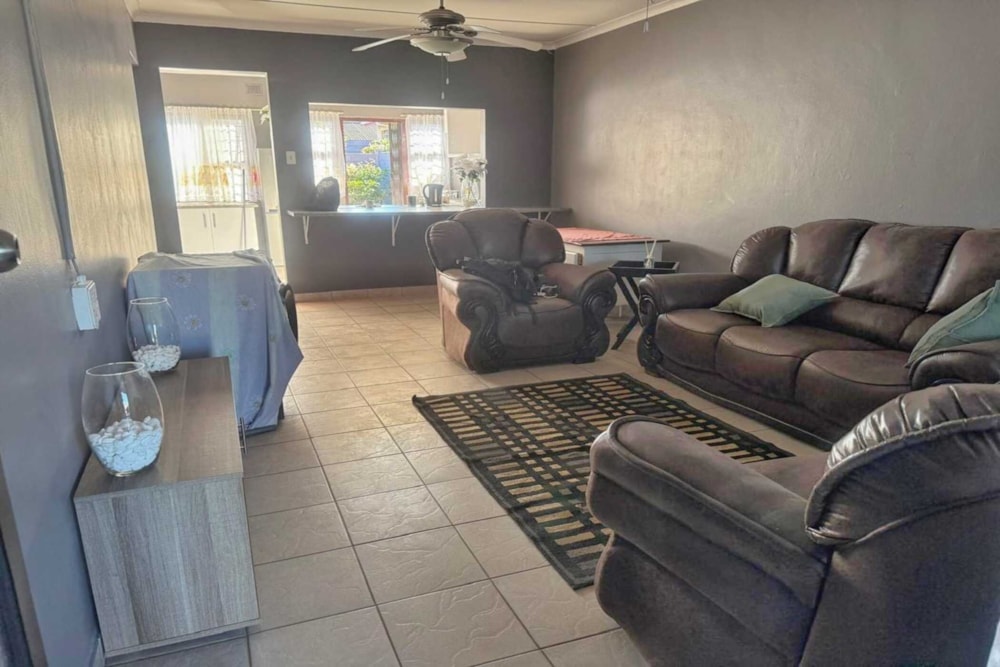 Townhouse for sale in Winklespruit - 1WB1713546 Townhouse for sale in Winklespruit - 1WB1713546