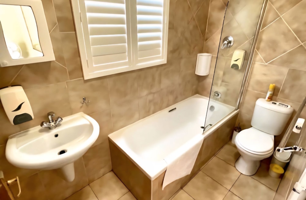 House for sale in Hillcrest, Kimberley - 1KJ1713980 House for sale in Hillcrest, Kimberley - 1KJ1713980