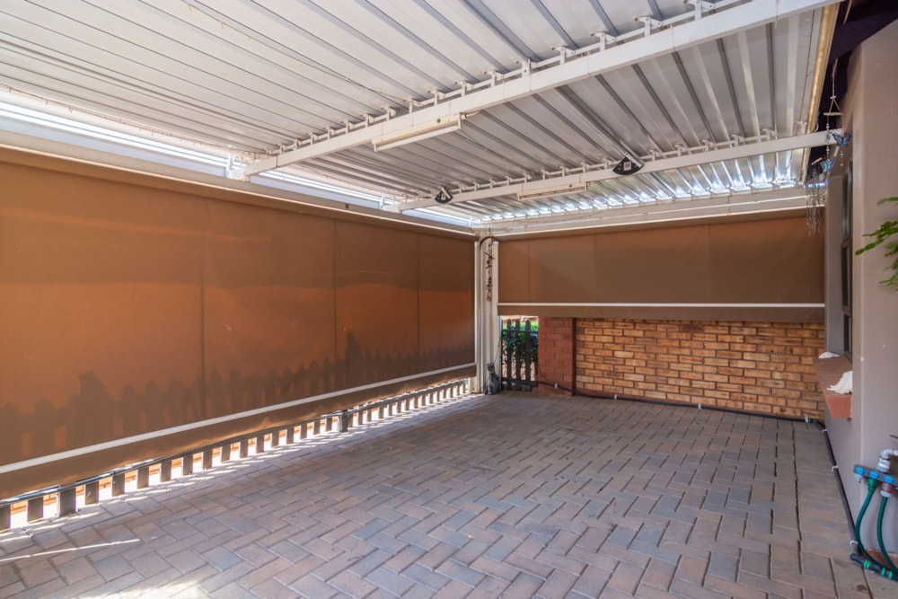 Single-storey retirement home to rent in Featherbrooke Hills Retirement Village - 1KR1714872 Single-storey retirement home to rent in Featherbrooke Hills Retirement Village - 1KR1714872