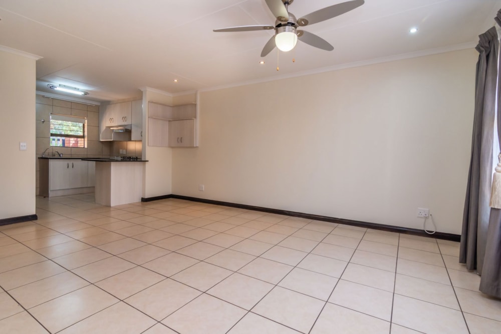 Single-storey retirement home to rent in Featherbrooke Hills Retirement Village - 1KR1714872 Single-storey retirement home to rent in Featherbrooke Hills Retirement Village - 1KR1714872