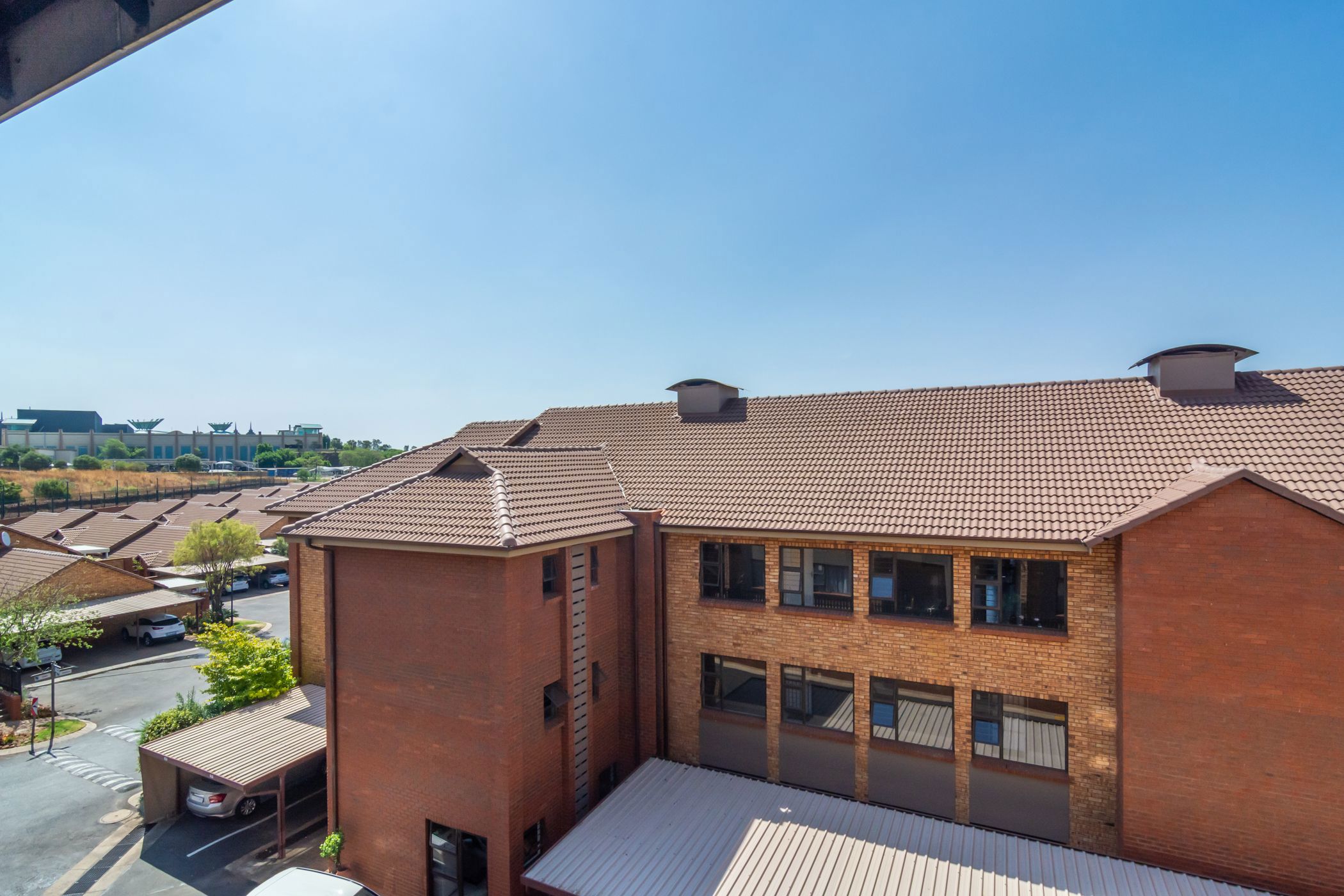 Retirement apartment for sale in Featherbrooke Hills Retirement Village - 1KR1715867