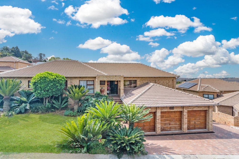 House for sale in Chancliff Ridge - 1KR1714811