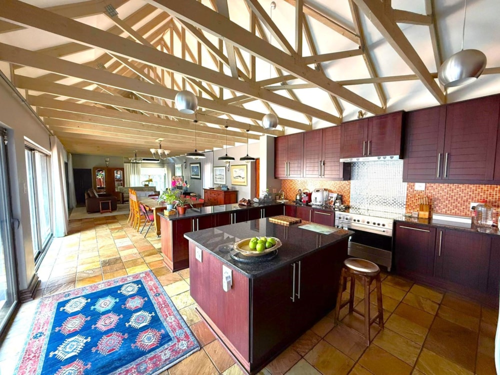 House for sale in Woodland Hills - 1BX1714582